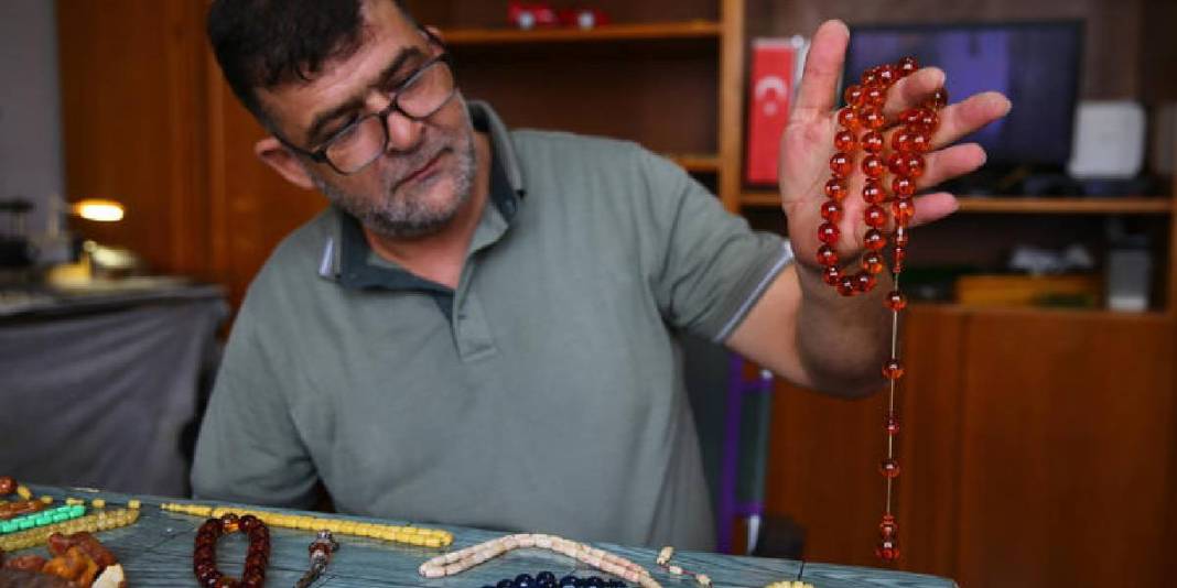 Tutkusunu eşine de aşıladı, atölyede üretim başladı! Birlikte tasarlayıp satıyorlar: Yurt dışına bile yolluyorlar 5